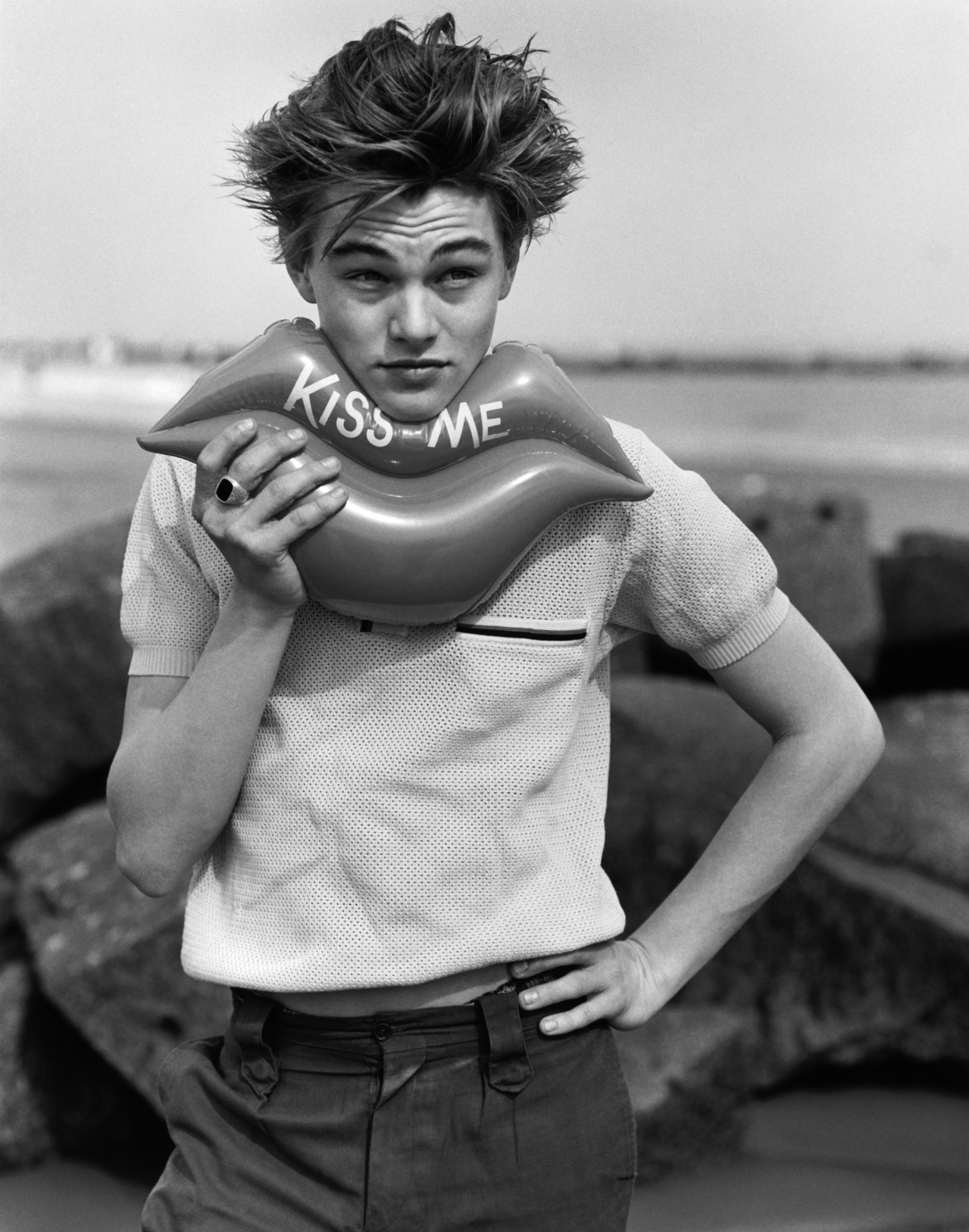 Herec Leonardo DiCaprio objektívom Brucea Webera. 