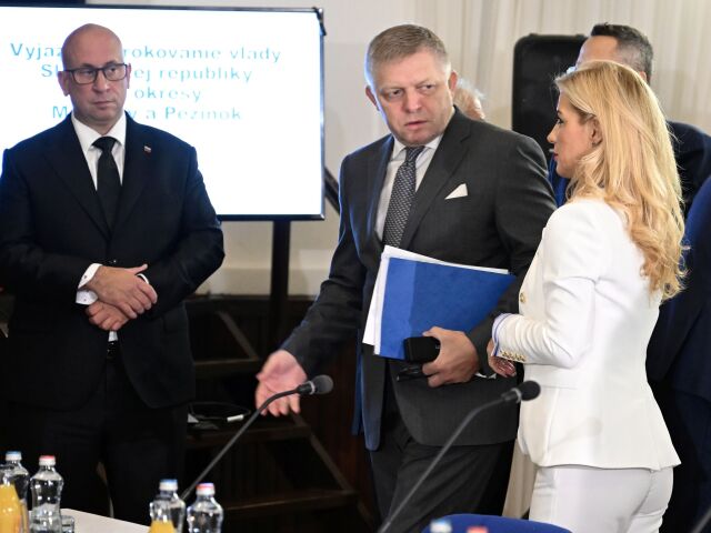 SR Modra vláda výjazdové rokovanie BAX
