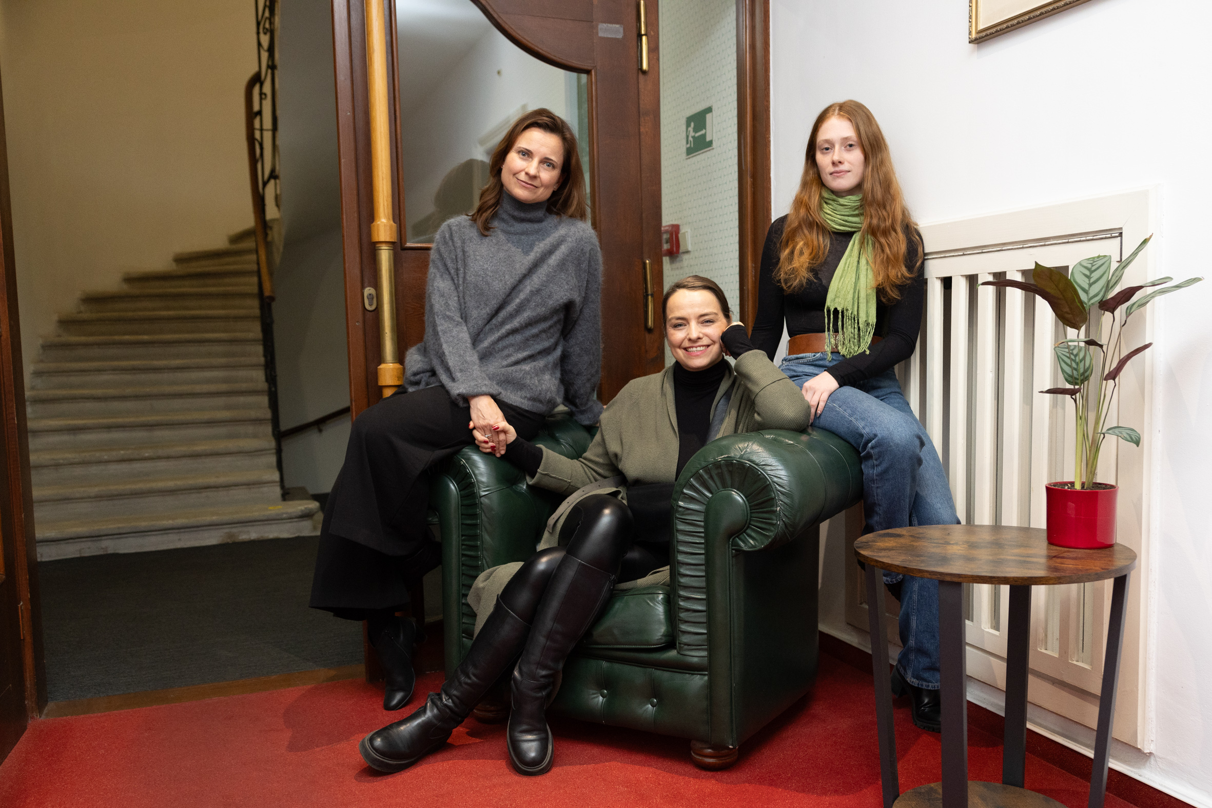 režisérka Veronika Lišková a herečky Pavla Beretová a Julie Šoucová