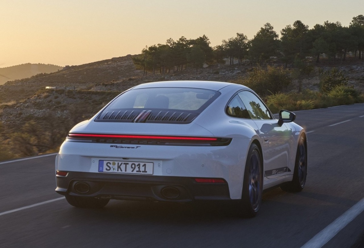 Porsche 911 Carrera T 2025 7