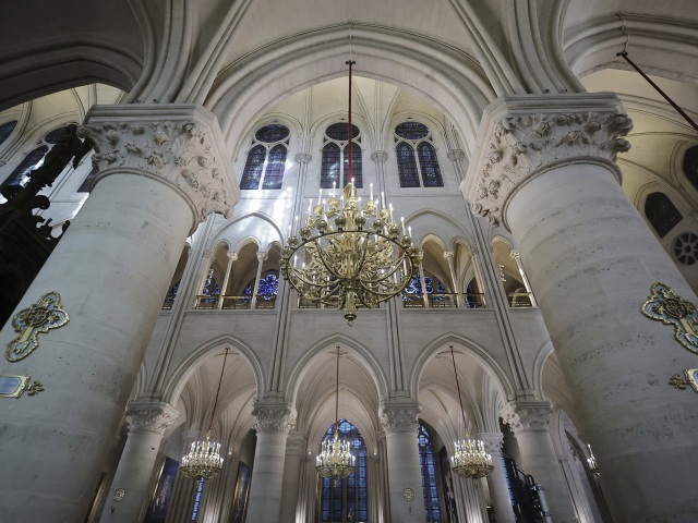Notre-Dame, Macron, Paríž