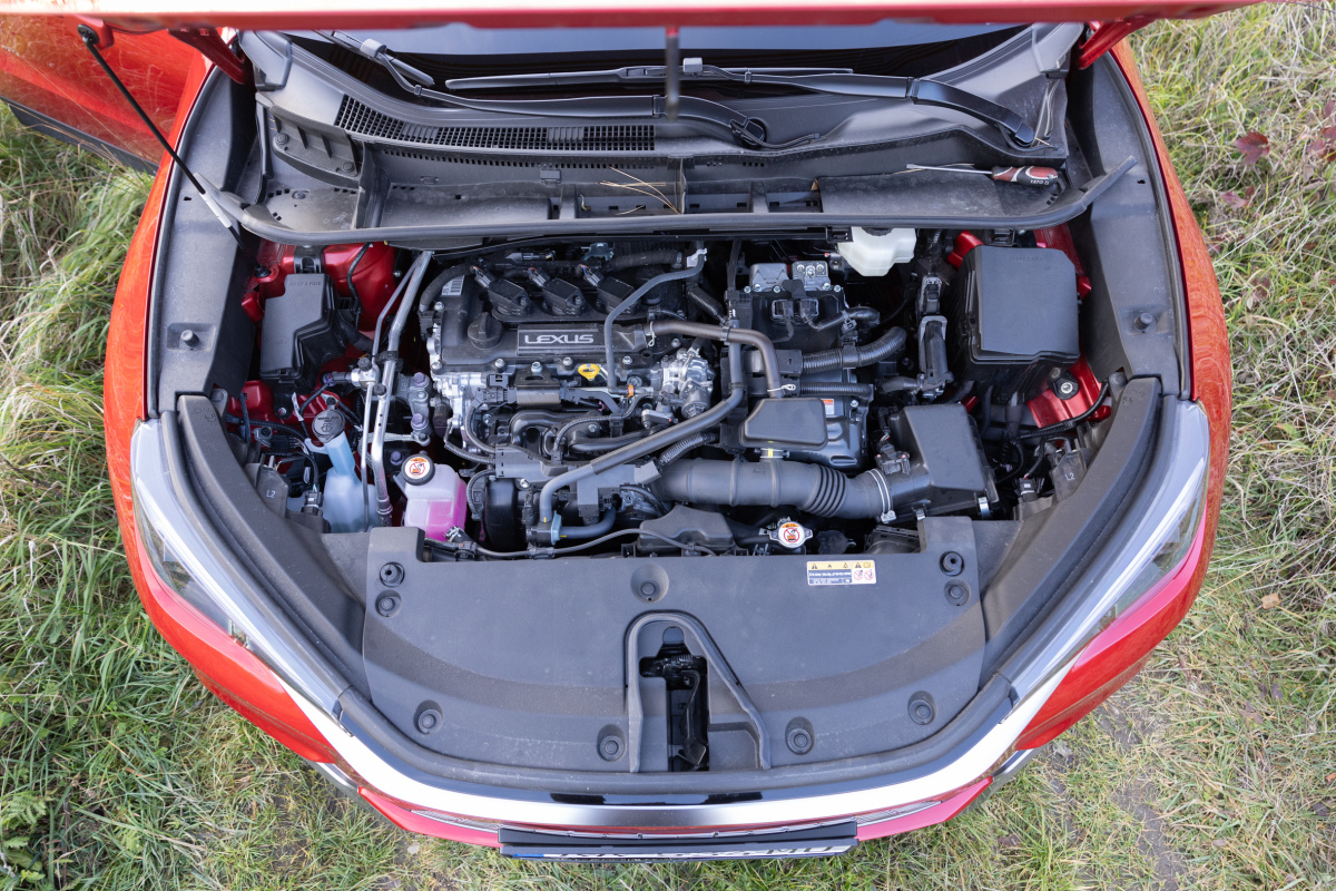 Lexus LBX Hybrid FWD - test 2024