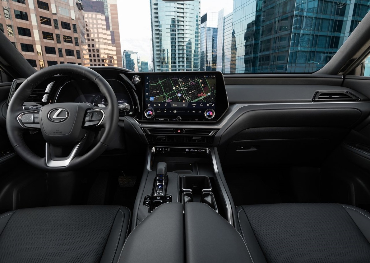 Lexus TX 10