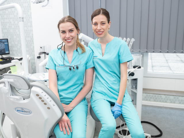 Dentálne hygieničky Smart Dental Clinic.
