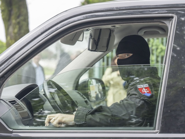 Kukláč / Polícia /