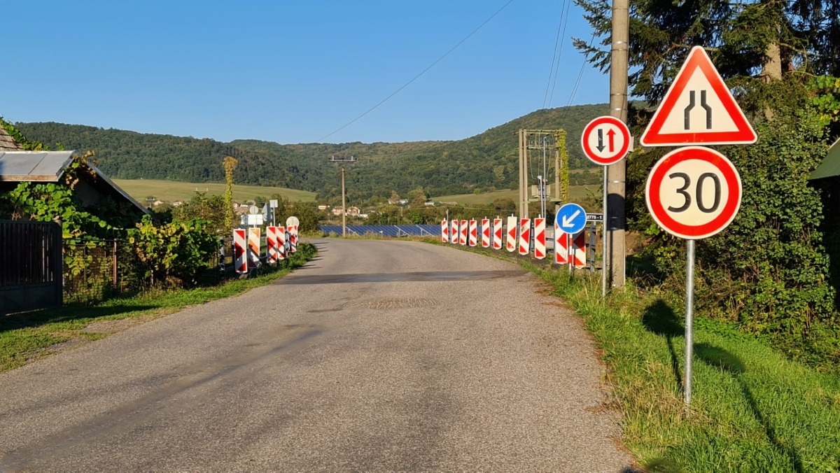 Most s dopravnym obmedzenim vo Vrbovciach