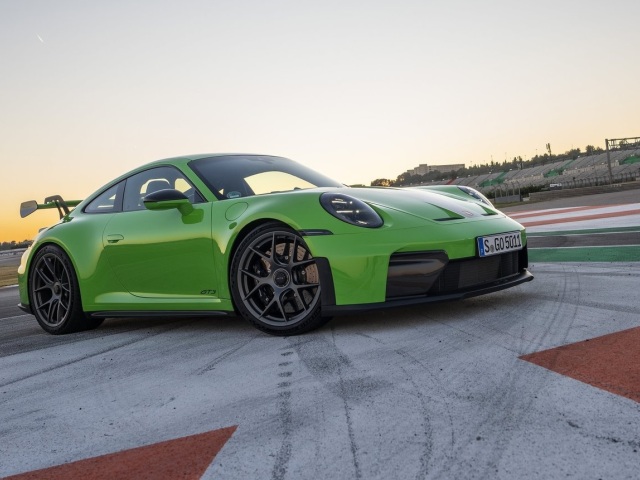 Porsche 911 GT3 1