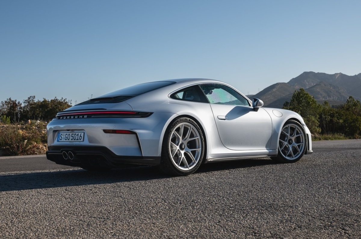 Porsche 911 GT3 Touring 3