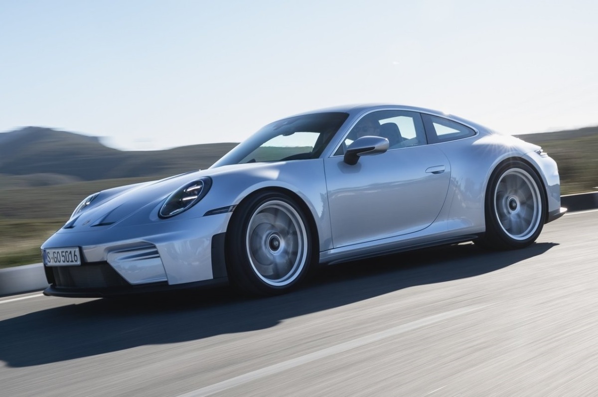 Porsche 911 GT3 Touring 6
