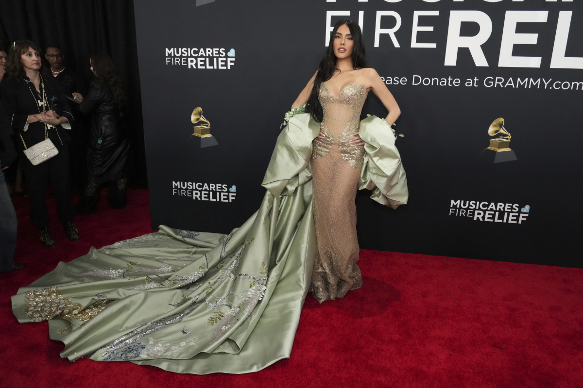 Madison Beer prišla v róbe Miss Sohee Couture.