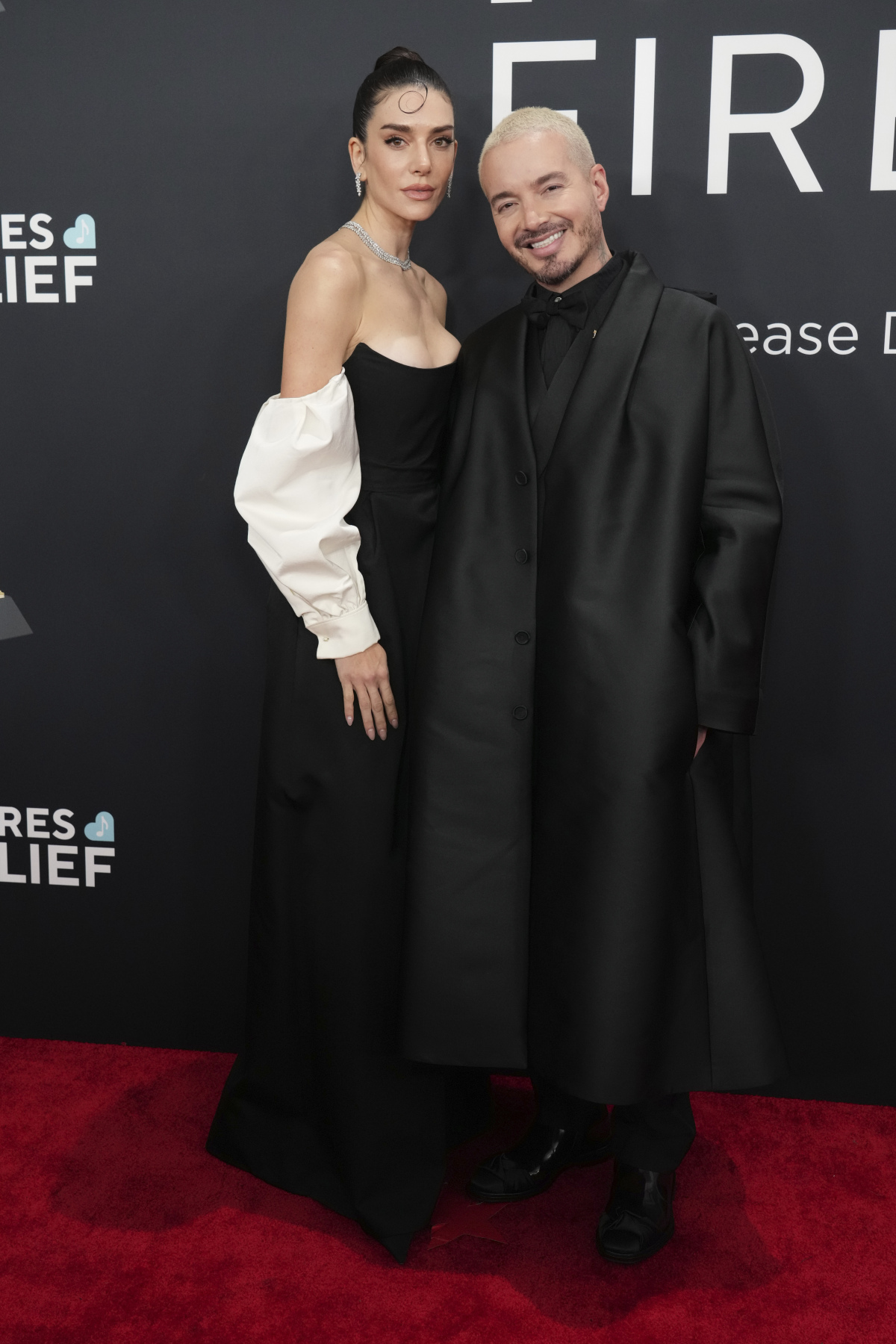 Valentina Ferrer a hudobník J Balvin.