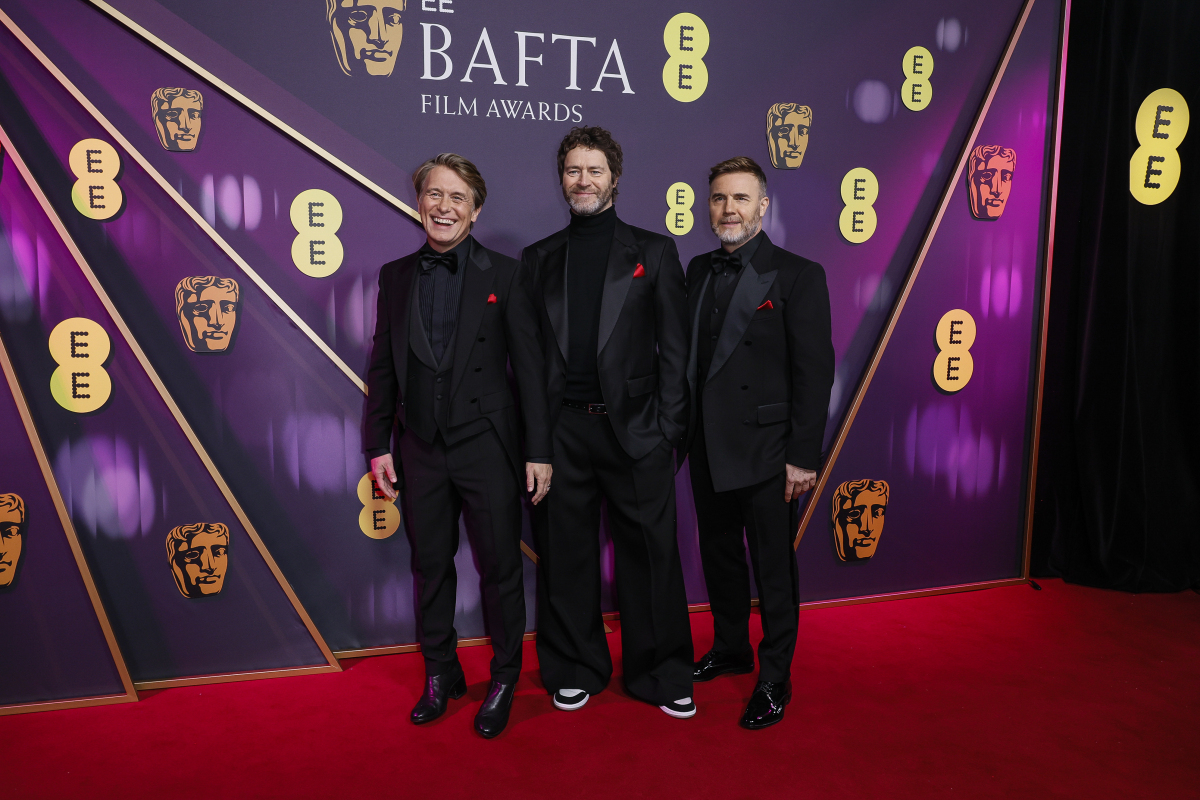 Zľava: Mark Owen, Howard Donald a Gary Barlow z formácie Take That. 