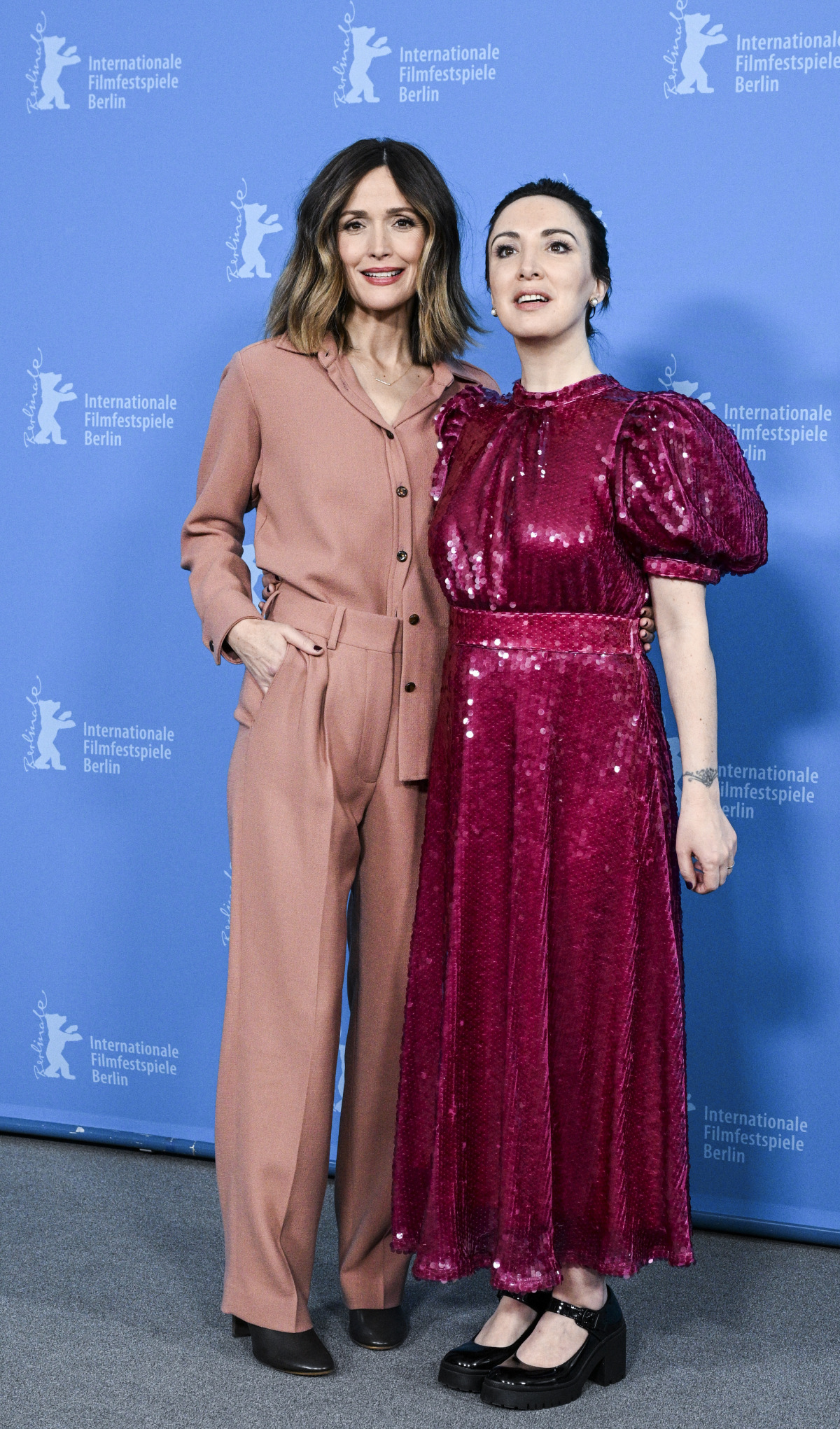 Rose Byrne (vľavo) a režisérka Mary Bronstein