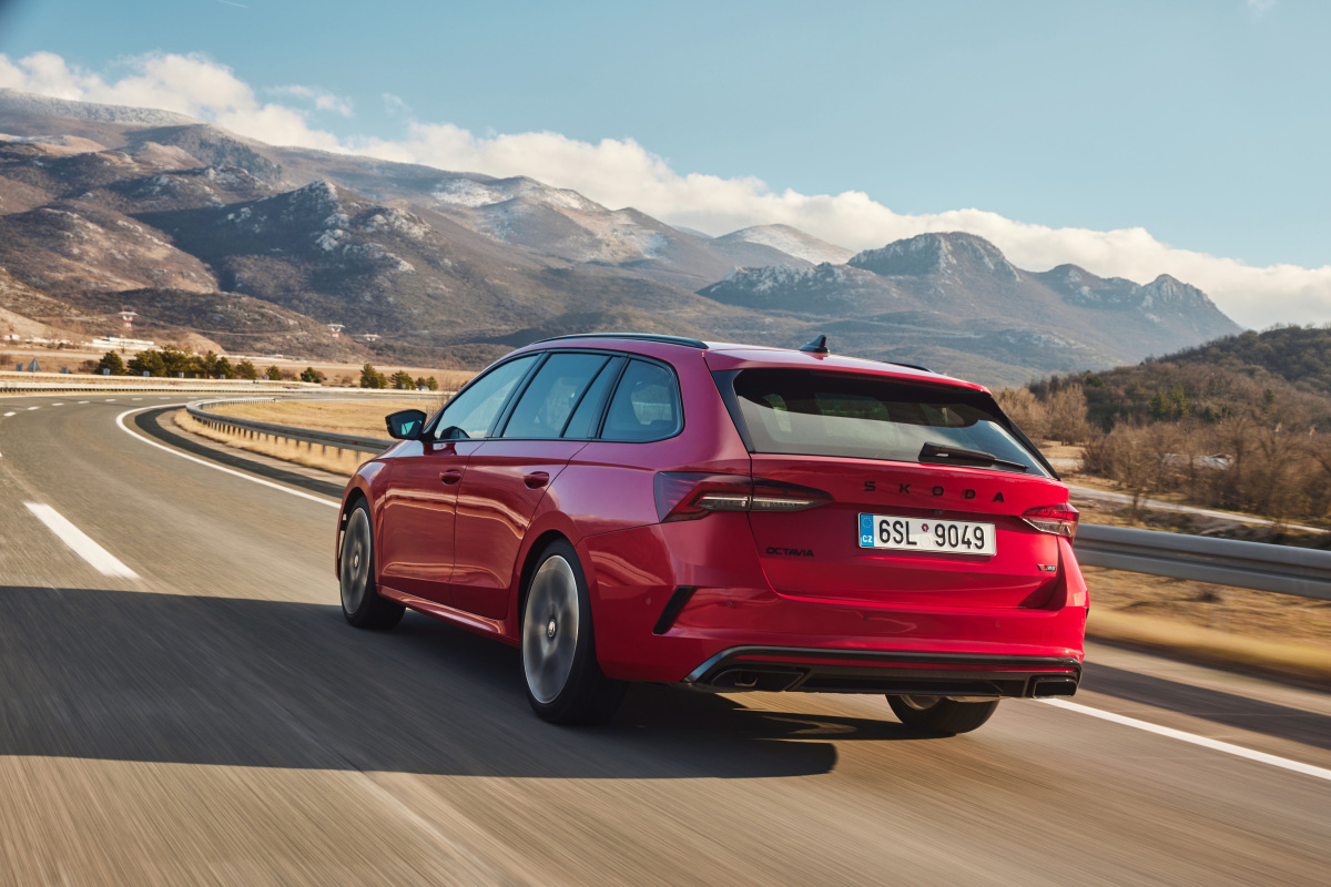 Škoda Octavia RS - 2025