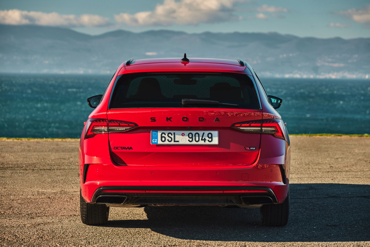 Škoda Octavia RS - 2025