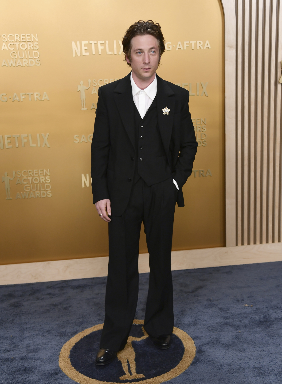 Herec Jeremy Allen White.