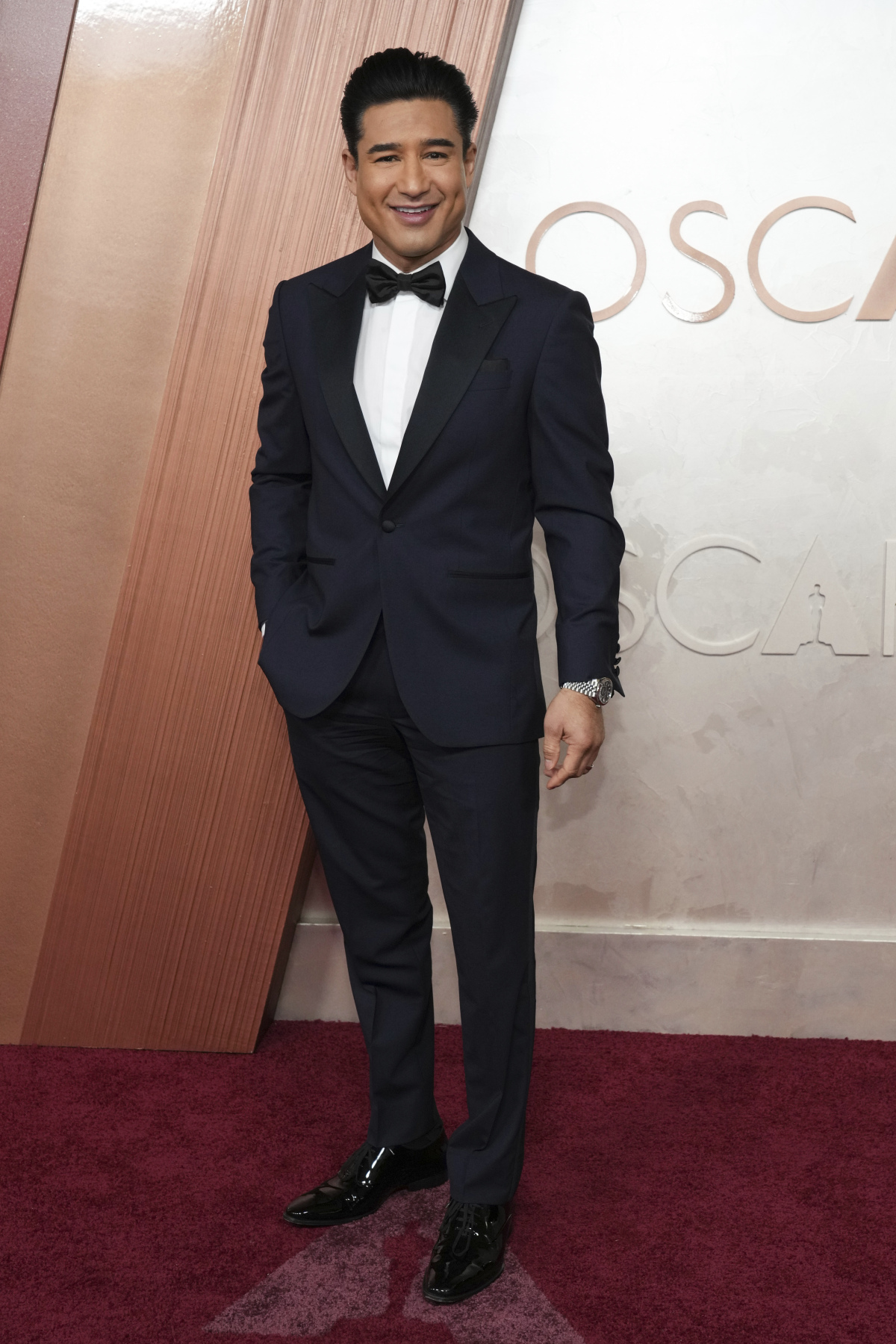 Herec a moderátor Mario Lopez.