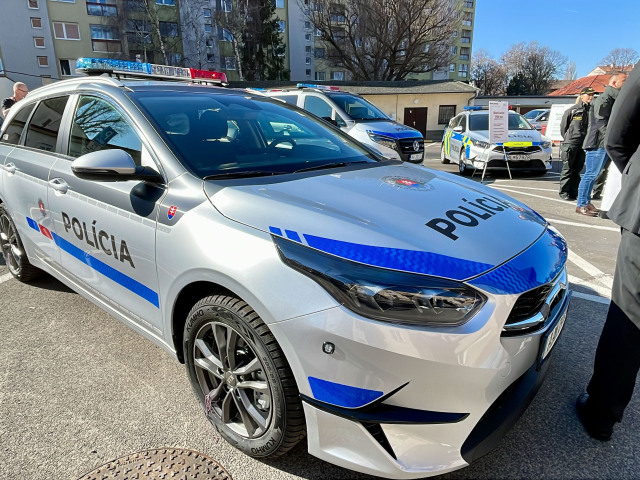 Dizaj policajných áut / Policajné auto /