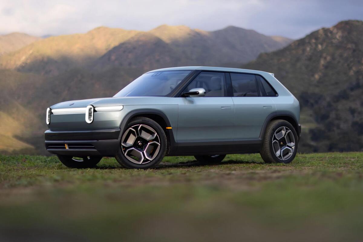 Retro modely Rivian R3 a R3X