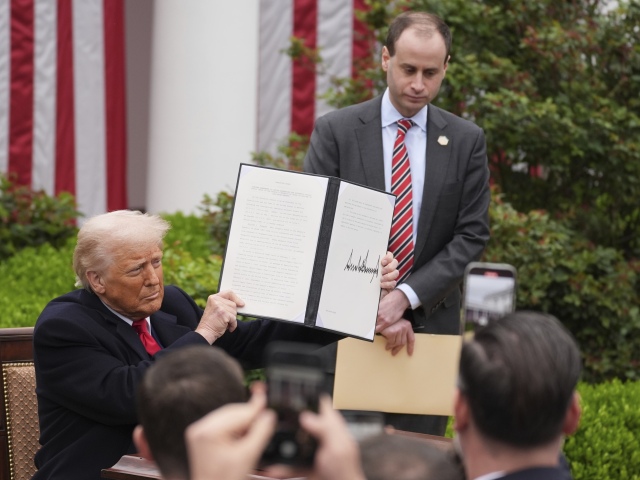 Donald Trump, clá