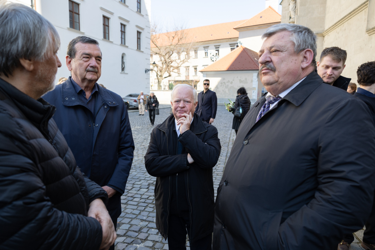 Posledná rozlúčka, Štefan Kvietik