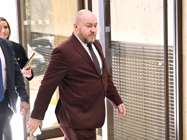 Minister cestovného ruchu a športu Rudolf Huliak (nominant Smeru)
