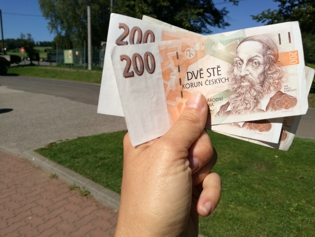 české koruny bankovky