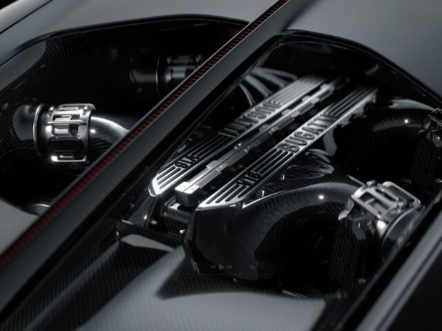 Bugatti Tourbillon - motor V16