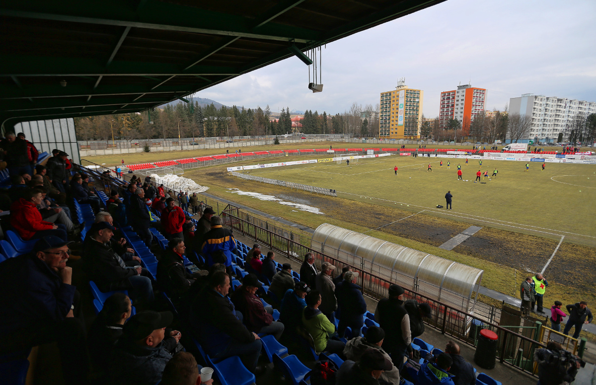 SR futbal Podbrezová štadión Brezno BBX