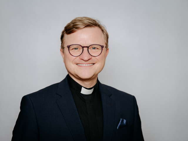 Katolícky kňaz a rektor Trnavskej univerzity v Trnave Miloš Lichner