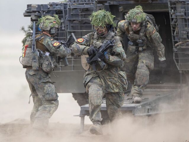 Nemecká armáda, Bundeswehr, nemeckí vojaci, vojenské cvičenie