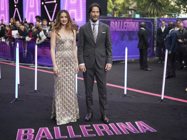 Ana de Armas a herec Keanu Reeves