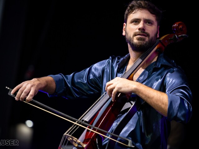HAUSER