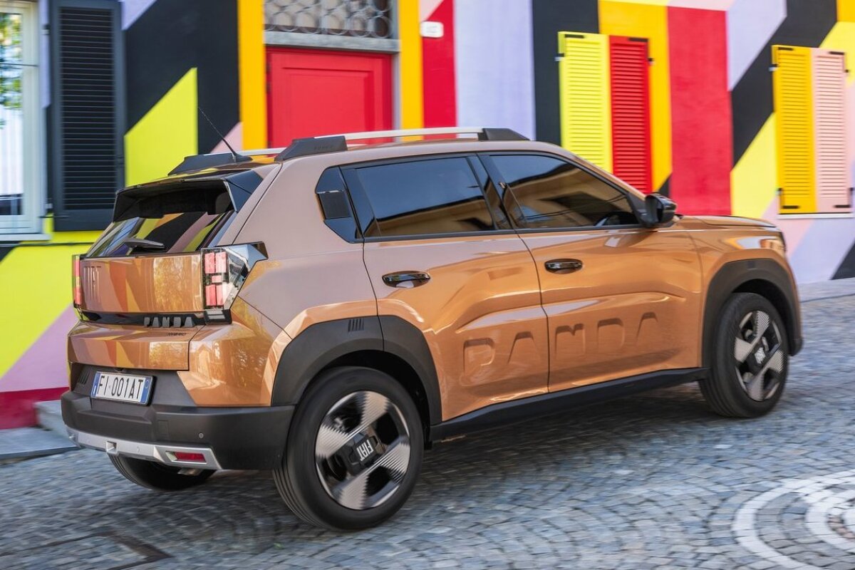 Fiat Grande Panda Hybrid - 2025