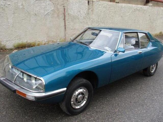 Citroën SM debutoval v roku 1970. Dodnes pôsobí futuristicky. Tento exemplár z prvej série pochádza z prvého roka výroby.