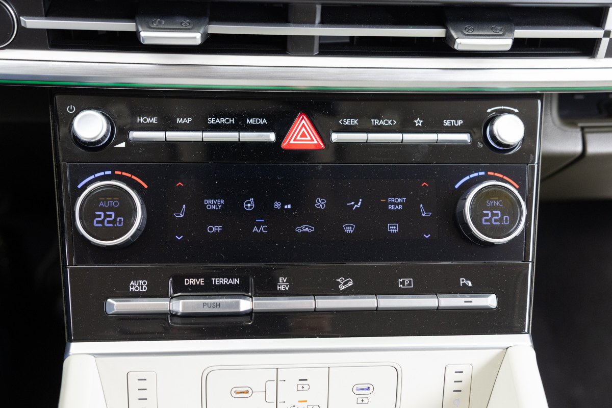 Hyundai Santa Fe PHEV - test 2025