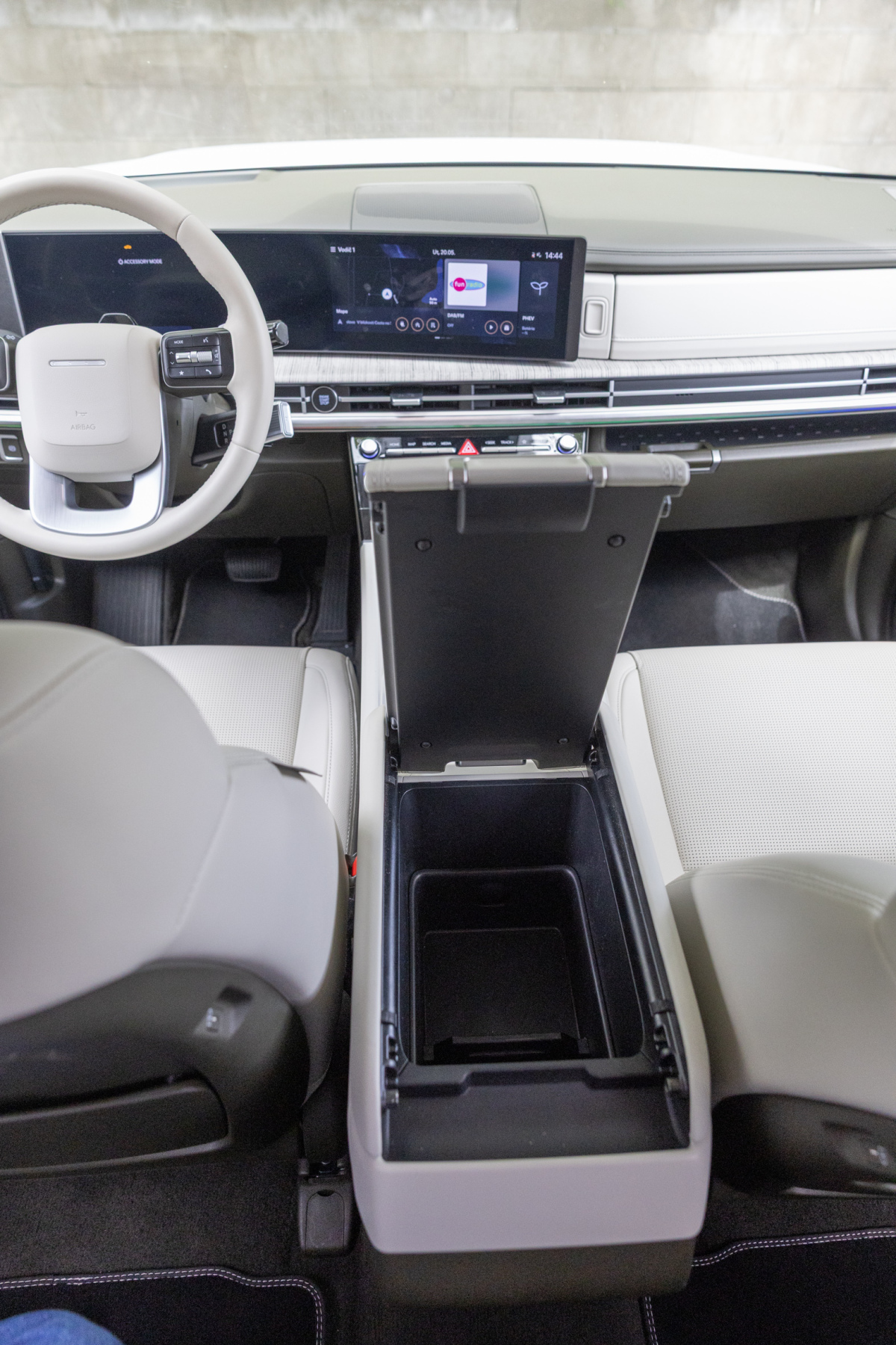 Hyundai Santa Fe PHEV - test 2025
