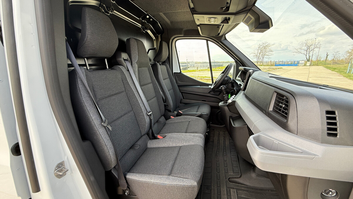 Nissan Interstar 2.0 dCi 150 L3H2 (2025)