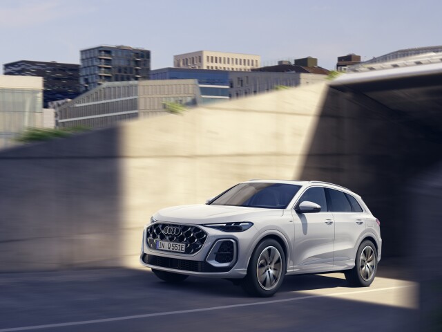 Audi Q5 SUV a Sportback e-hybrid (2025)