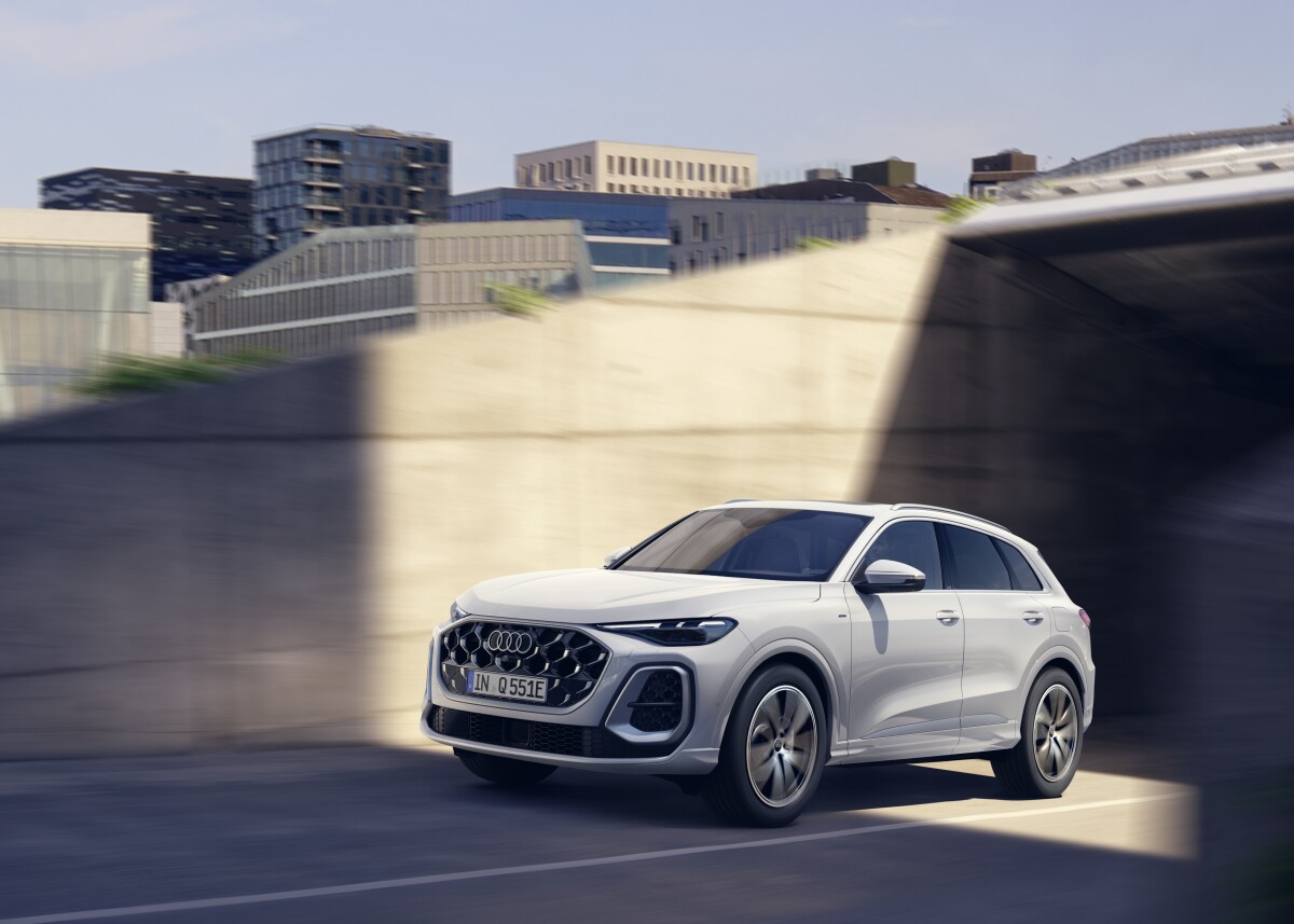 Audi Q5 SUV a Sportback e-hybrid (2025)