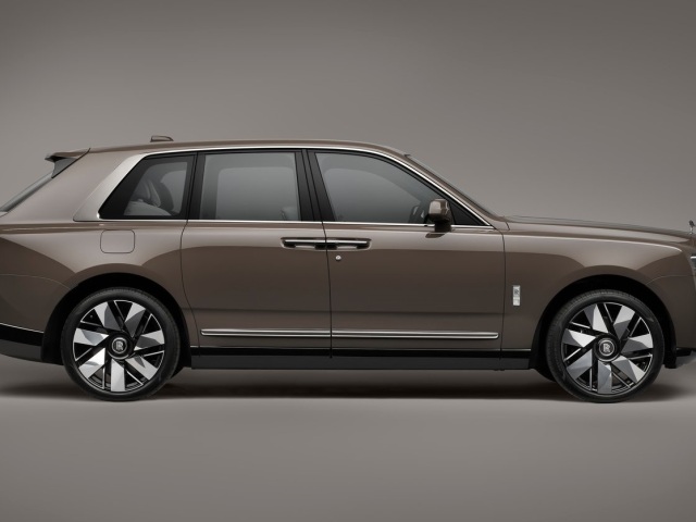 Rolls-Royce Cullinan Series II 1
