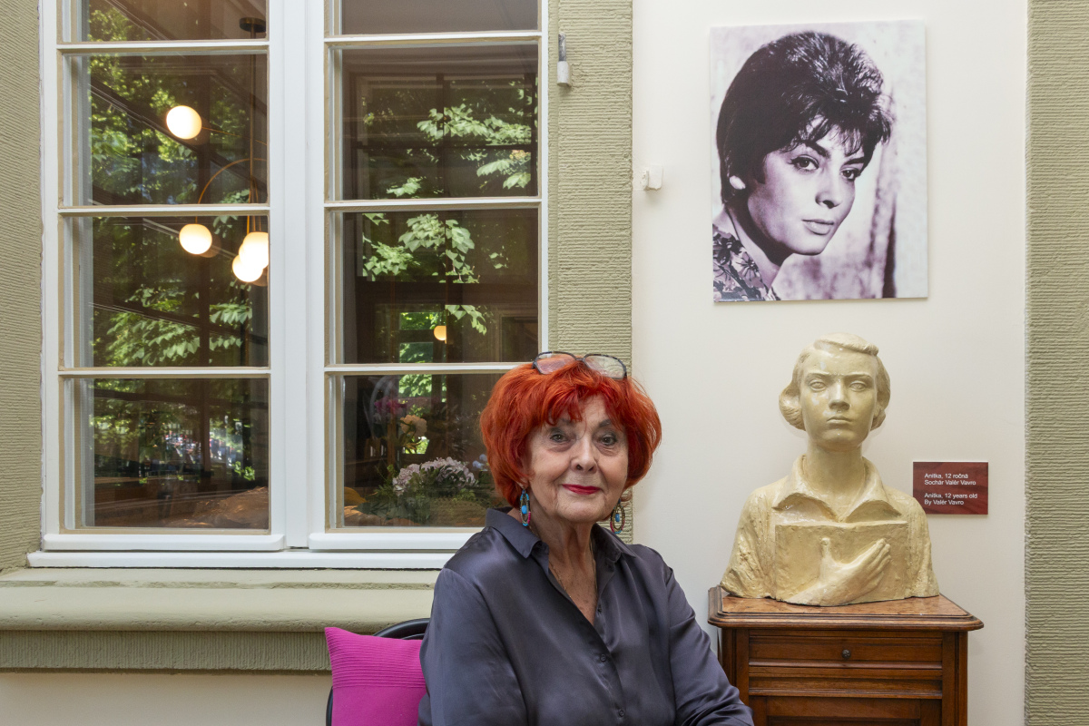 Anita Kajlichová, Anna Vila, Piešťany