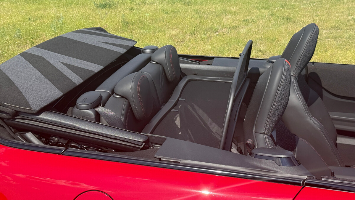 MINI JCW Convertible (2025)