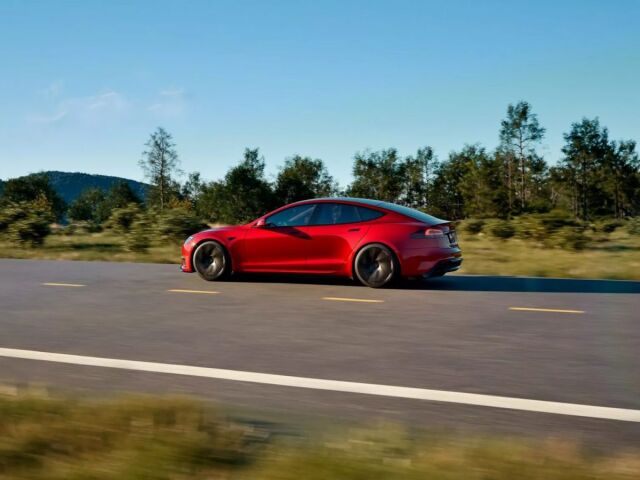 Tesla Model S 1