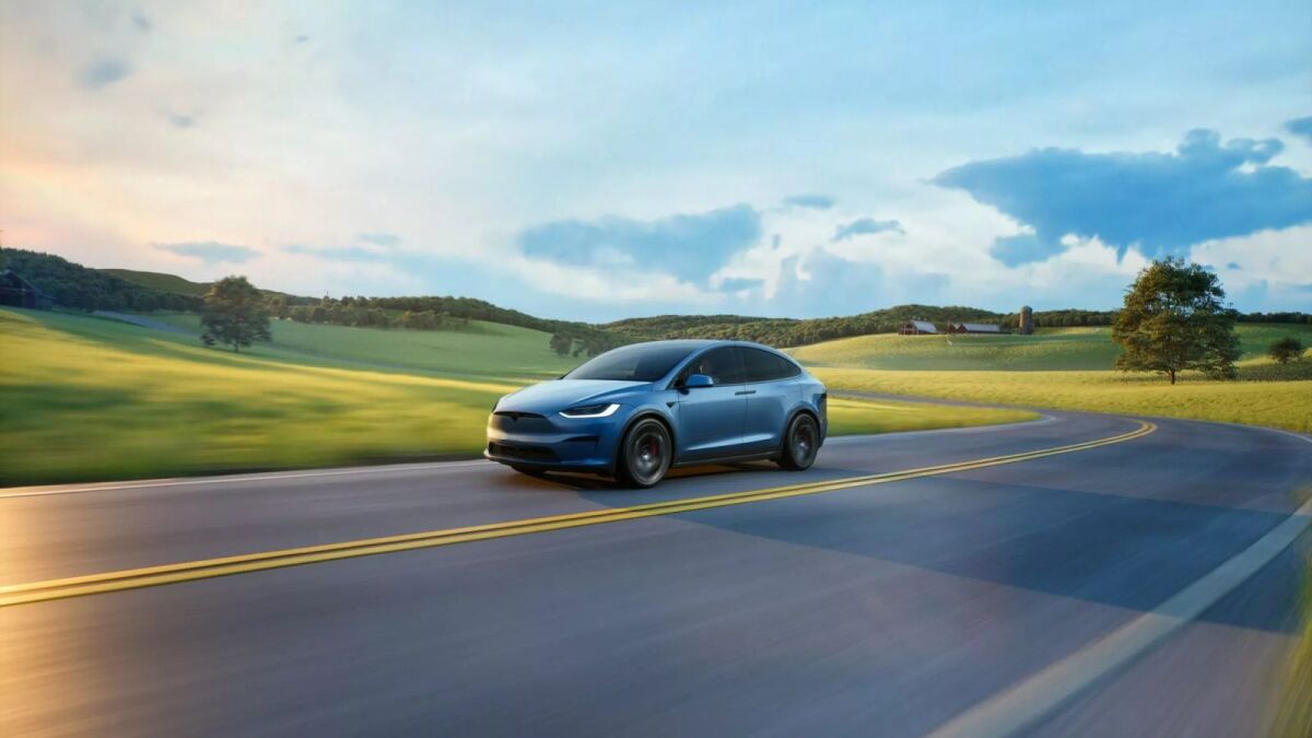 Tesla Model X 1