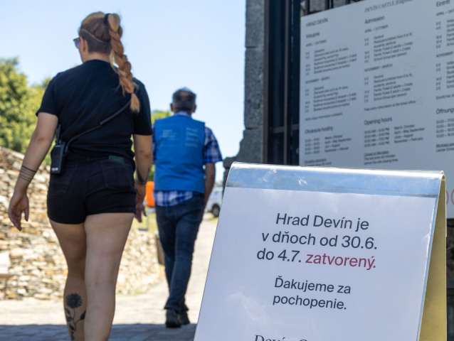 prípravy na oslavy,