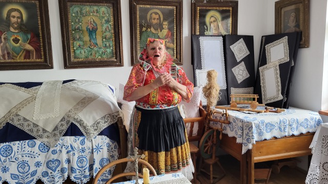 Srdcom múzea je Daniela Piscová. Dokáže strhnúť návštevníkov svojím rozprávaním.