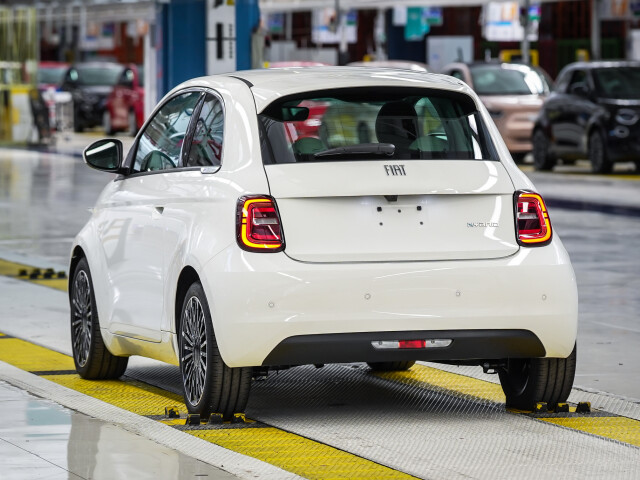Nový Fiat 500 Hybrid budú vyrábať v turínskom závode.