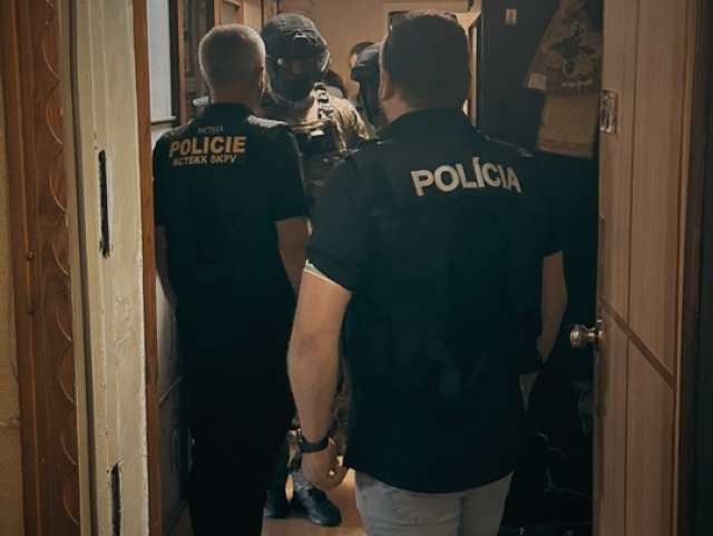 policajná akcia v Dnipre, Ukrajina, Polícia SR