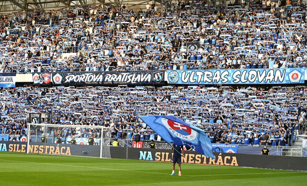 02. Slovan - Mostar